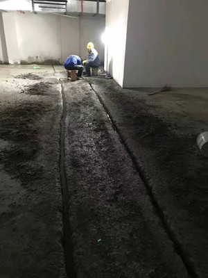云南迪慶水池堵漏公司現(xiàn)場施工與防水工程解析